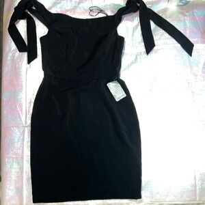 Adelyn Rae Black Sheath Mini Dress 154.